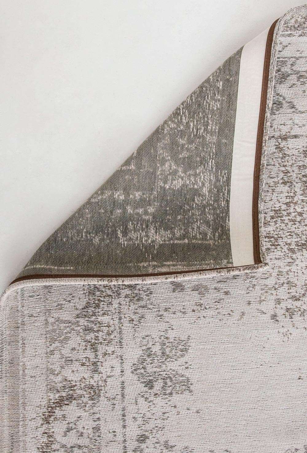 Fading World 8383 Salt&Pepper gulvteppe