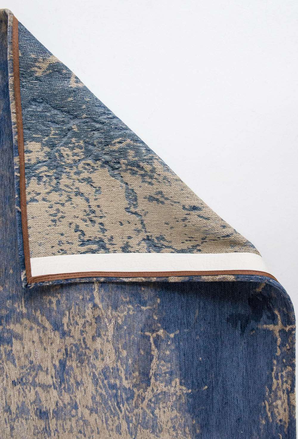 Mad Men 8629 Abyss Blue gulvteppe