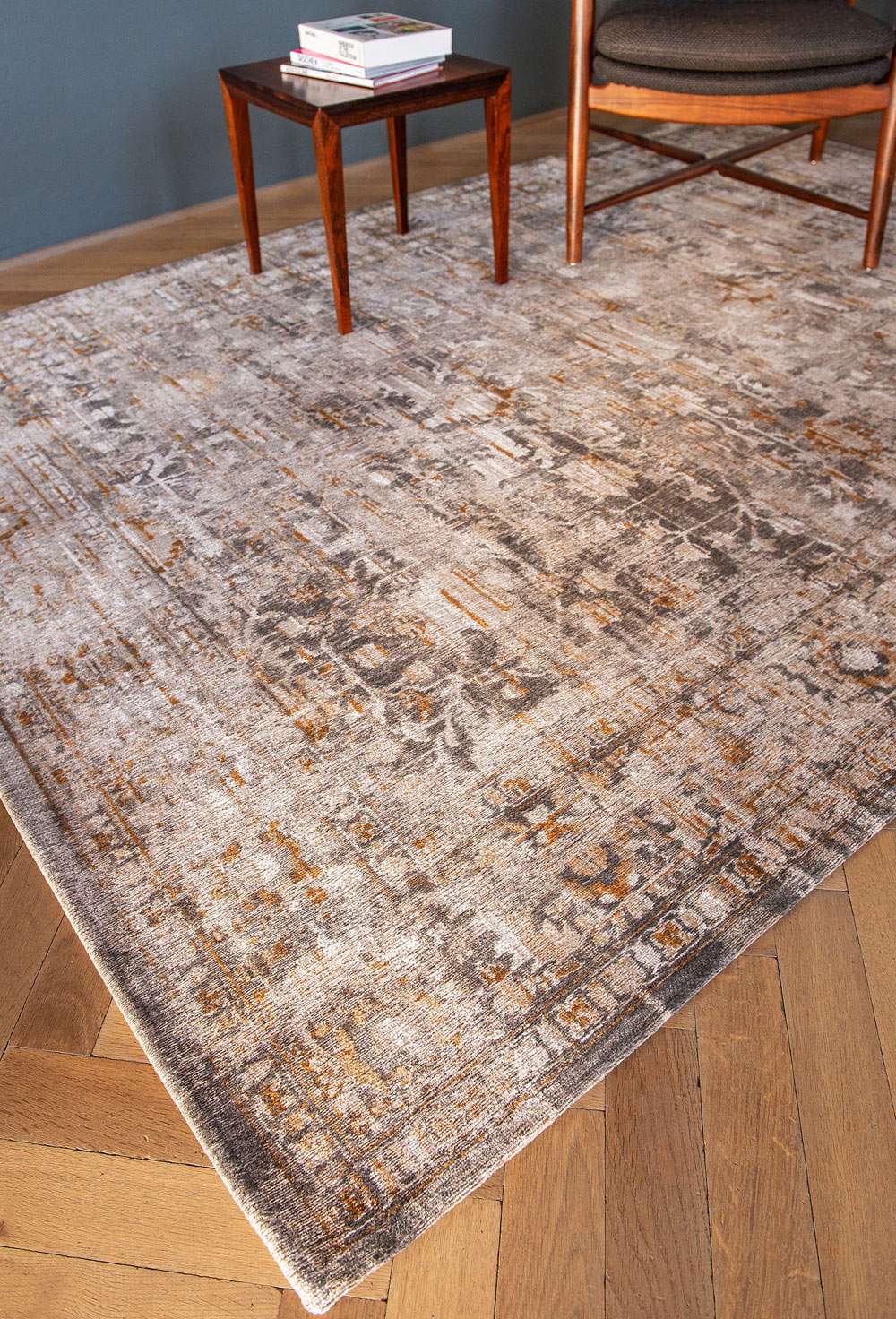 Antiquarian 8884 Suleiman Grey gulvteppe