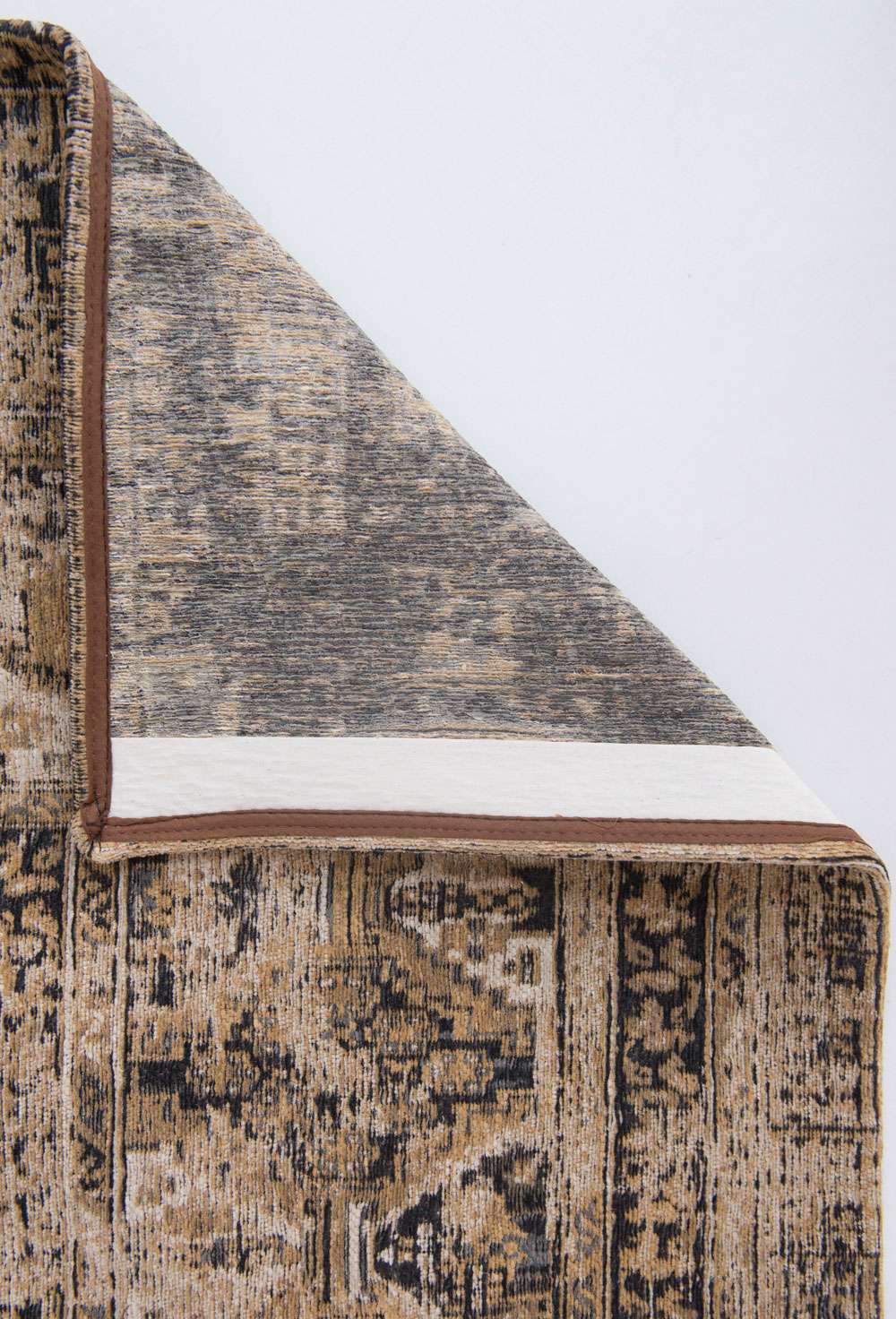 Antiquarian 8720 Agha Old Gold gulvteppe