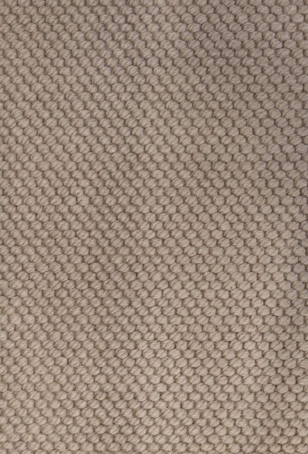 Alpha 17 Taupe vegg til vegg teppe