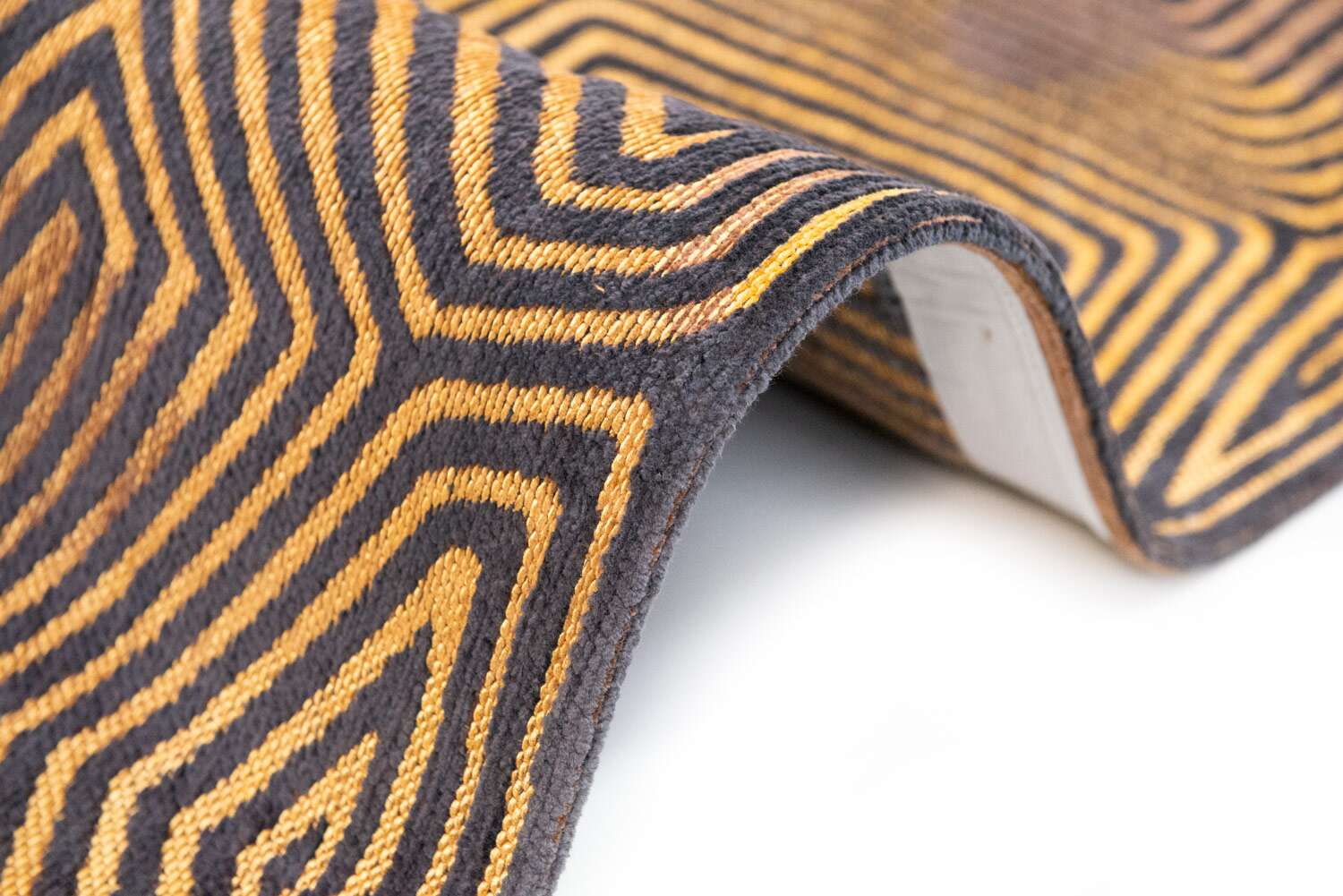 Coral 9227 Black Gold gulvteppe