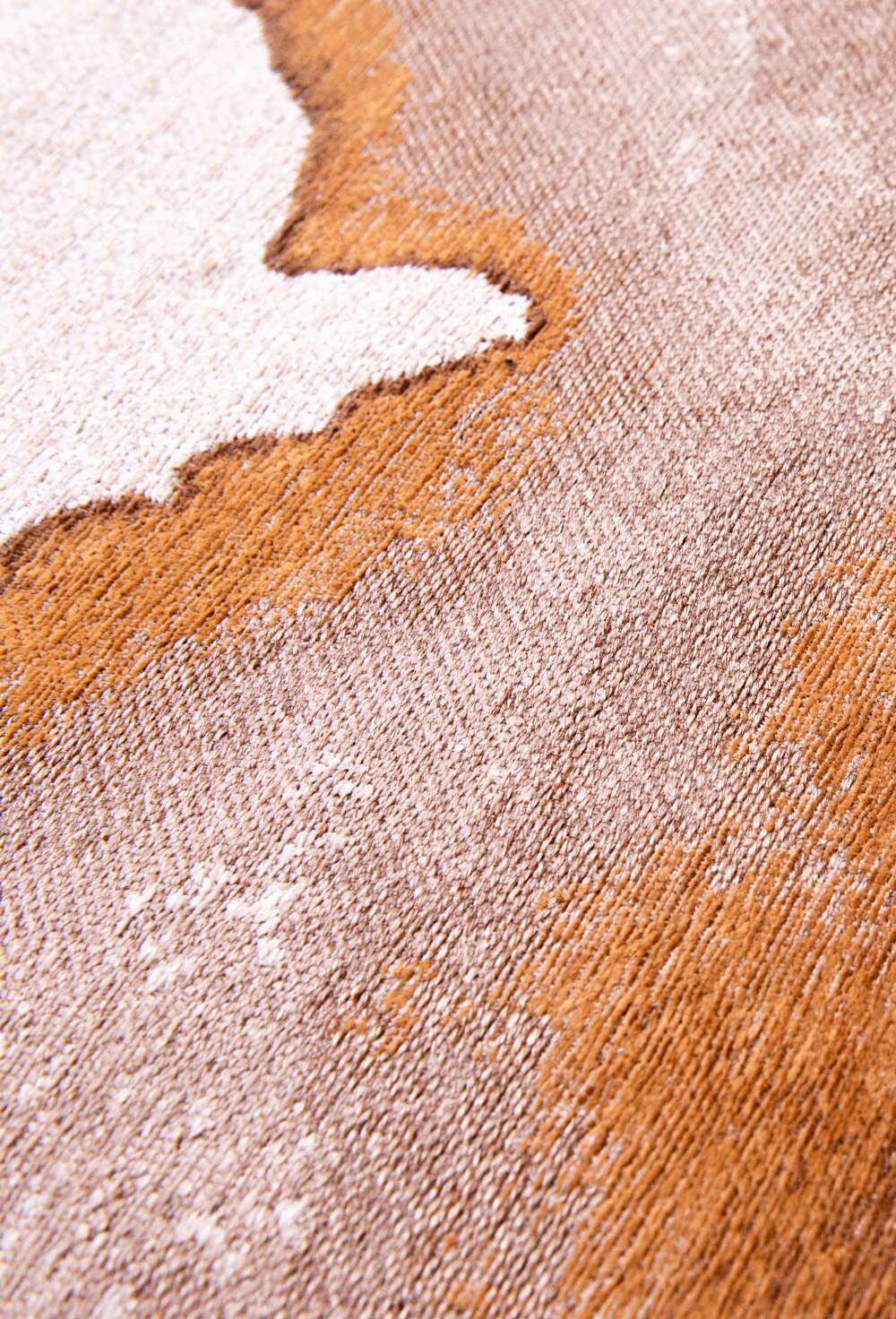 Meditation Lagoon 9326 Chestnut gulvteppe