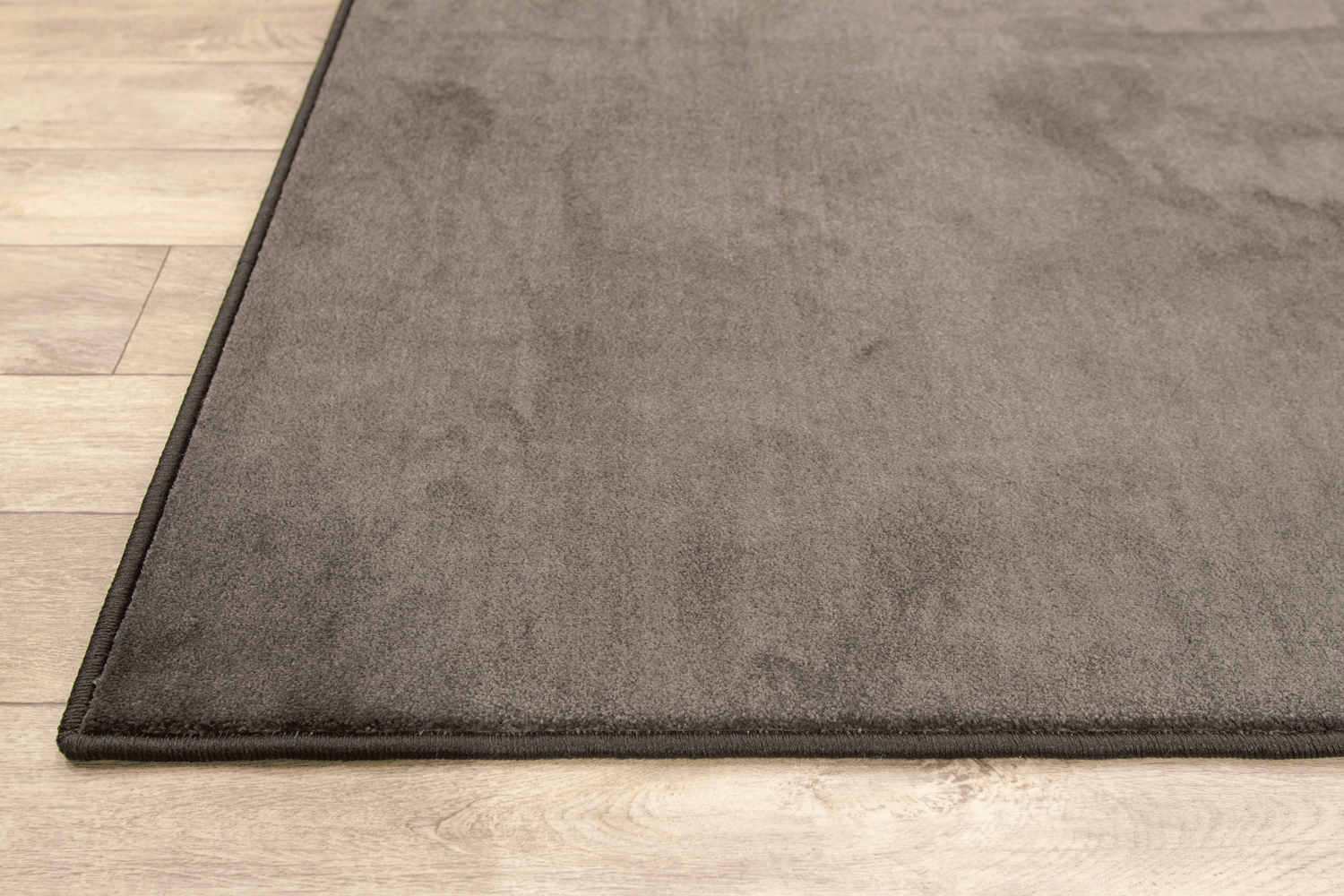 Savage Abundance 097 kantet gulvteppe