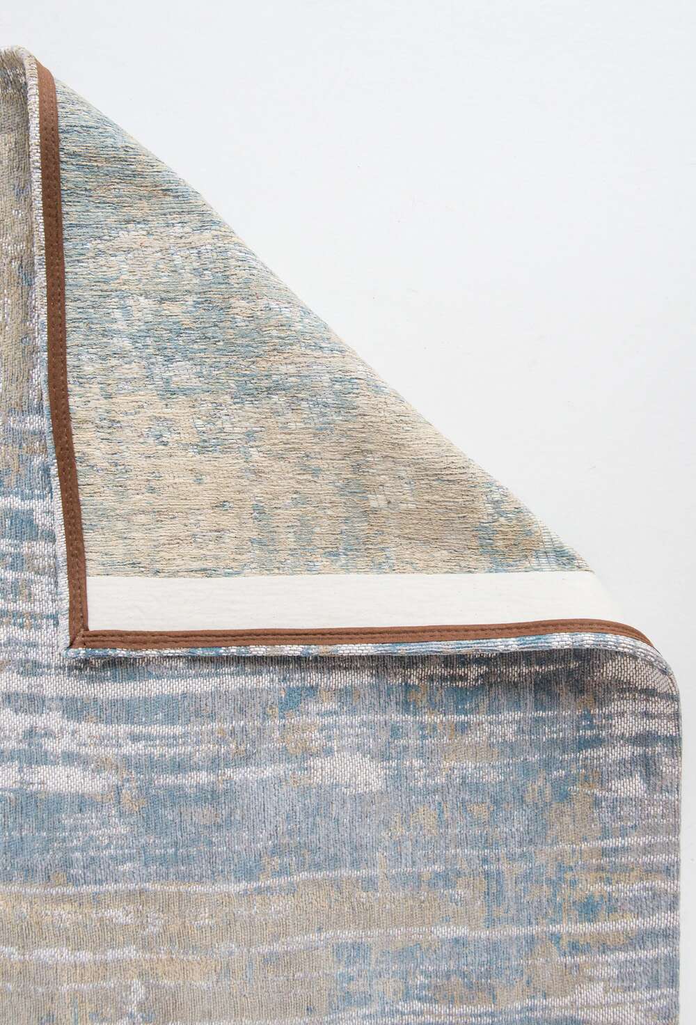 Atlantic`s 8718 Long Island Blue gulvteppe