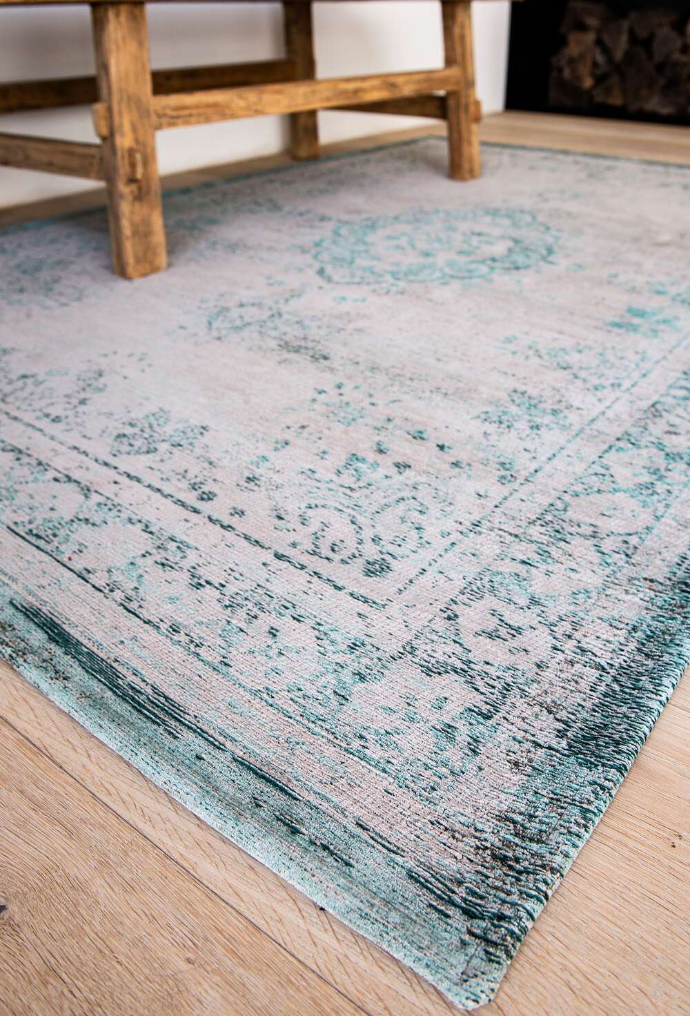 Fading World 8259 Jade Oyster gulvteppe